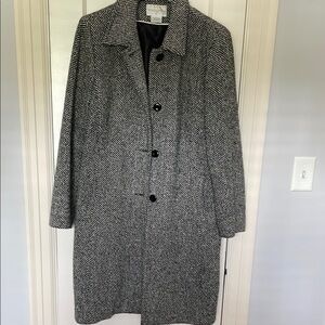 Chic Monochrome Herringbone Jacket